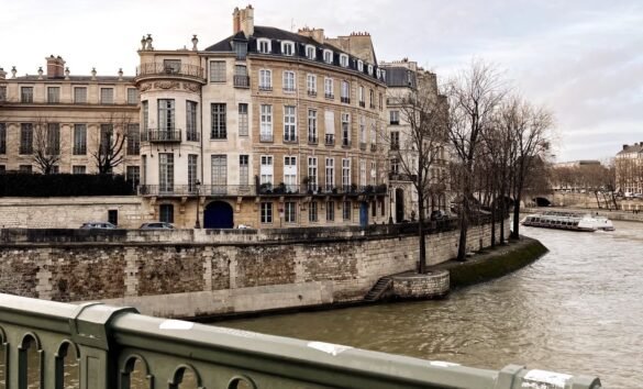 paris-seine.jpeg