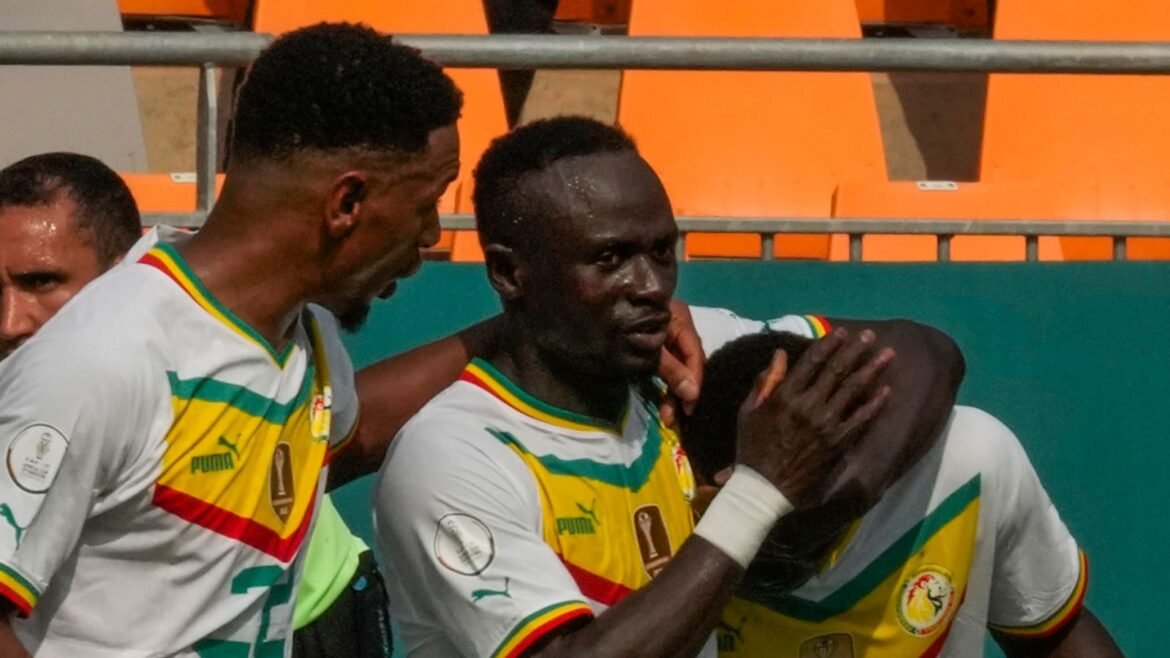 skysports-lamine-camara-sadio-mane_6422577.jpg