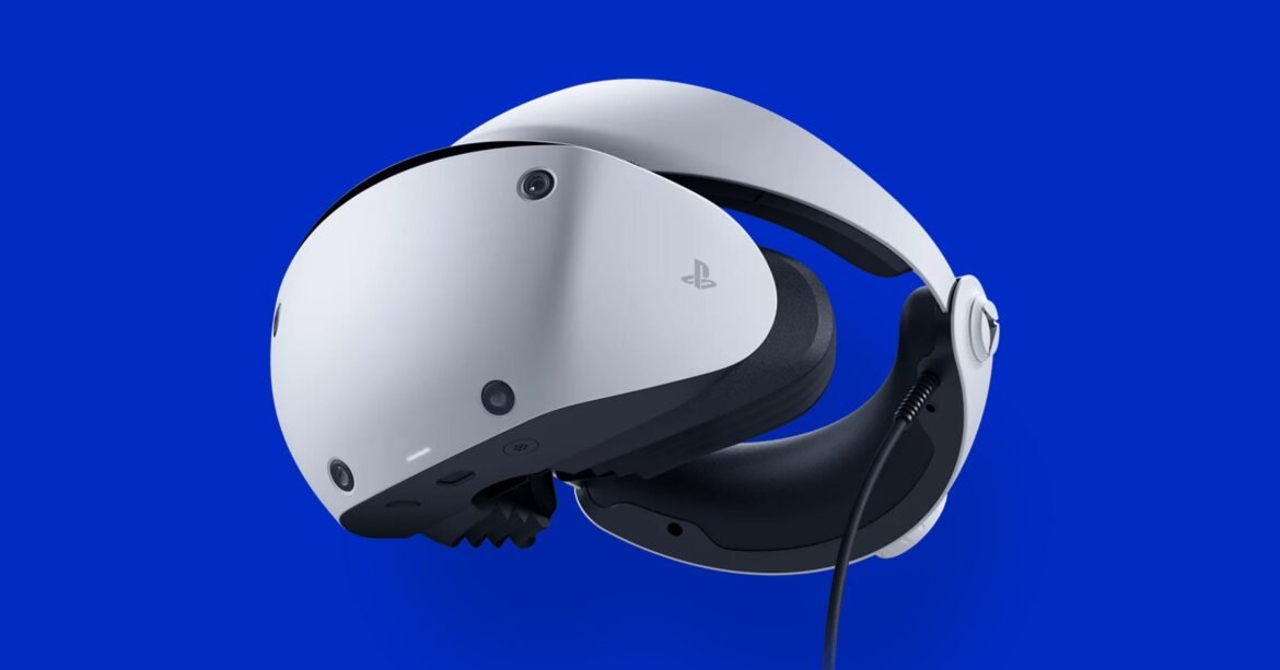 PSVR2-Review-Headset-Gear.jpg