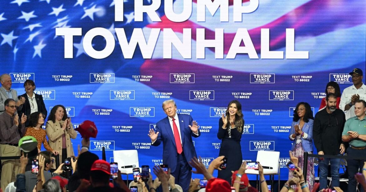 e9ced13d40793582c86d77db1eafe29553-Trump-town-hall.1x.rsocial.w1200.jpg