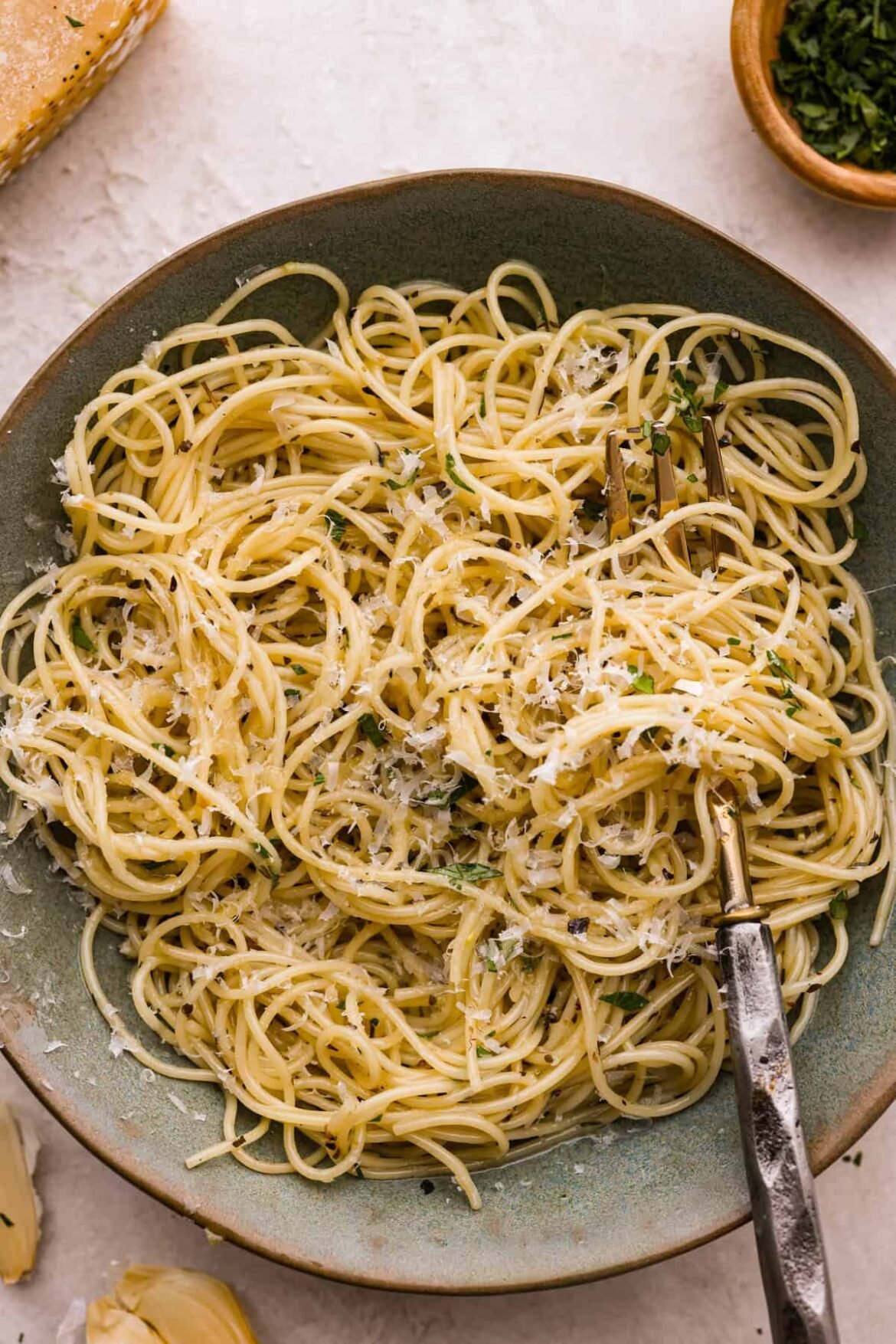 garlic-butter-noodles-1.jpg