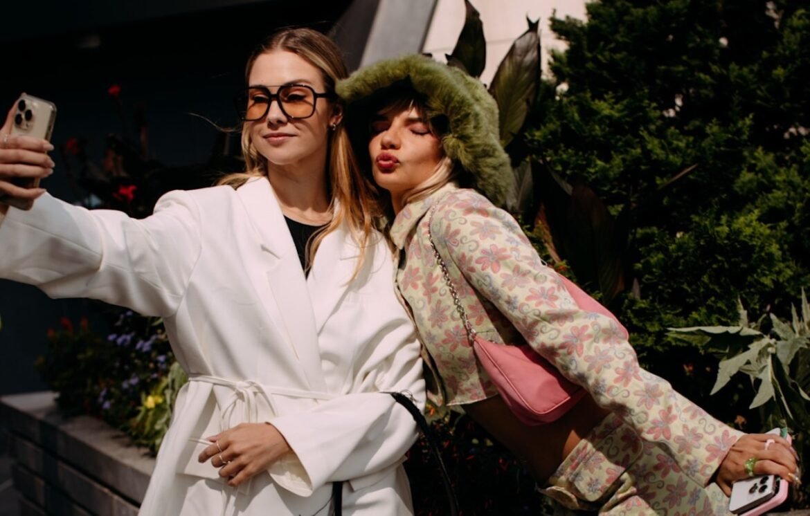 fashion-industry-job-satisfaction-burnout-salaries-2025.jpg