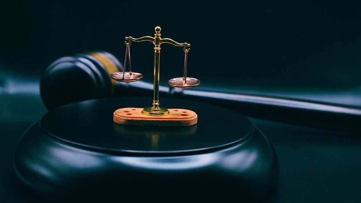 Gavel_Canva.jpg