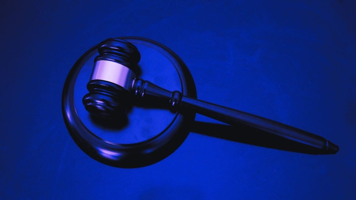 Gavel-Canva.jpg