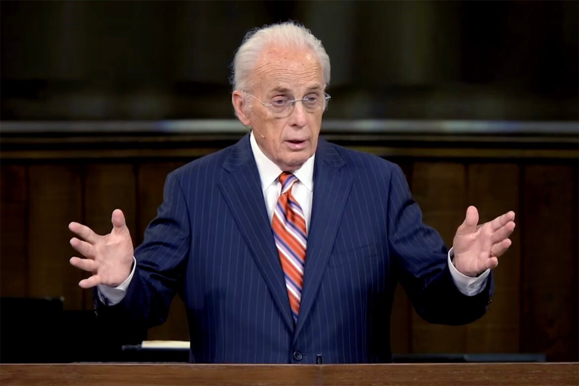 webRNS-John-MacArthur1.jpg
