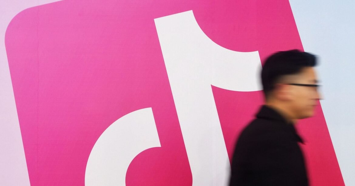 TikTok-Agreement-Business-2207697285.jpg