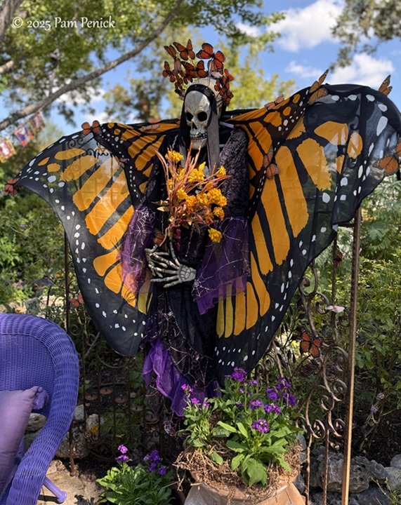 08_Lady_Mariposa_Day_of_the_Dead.jpg