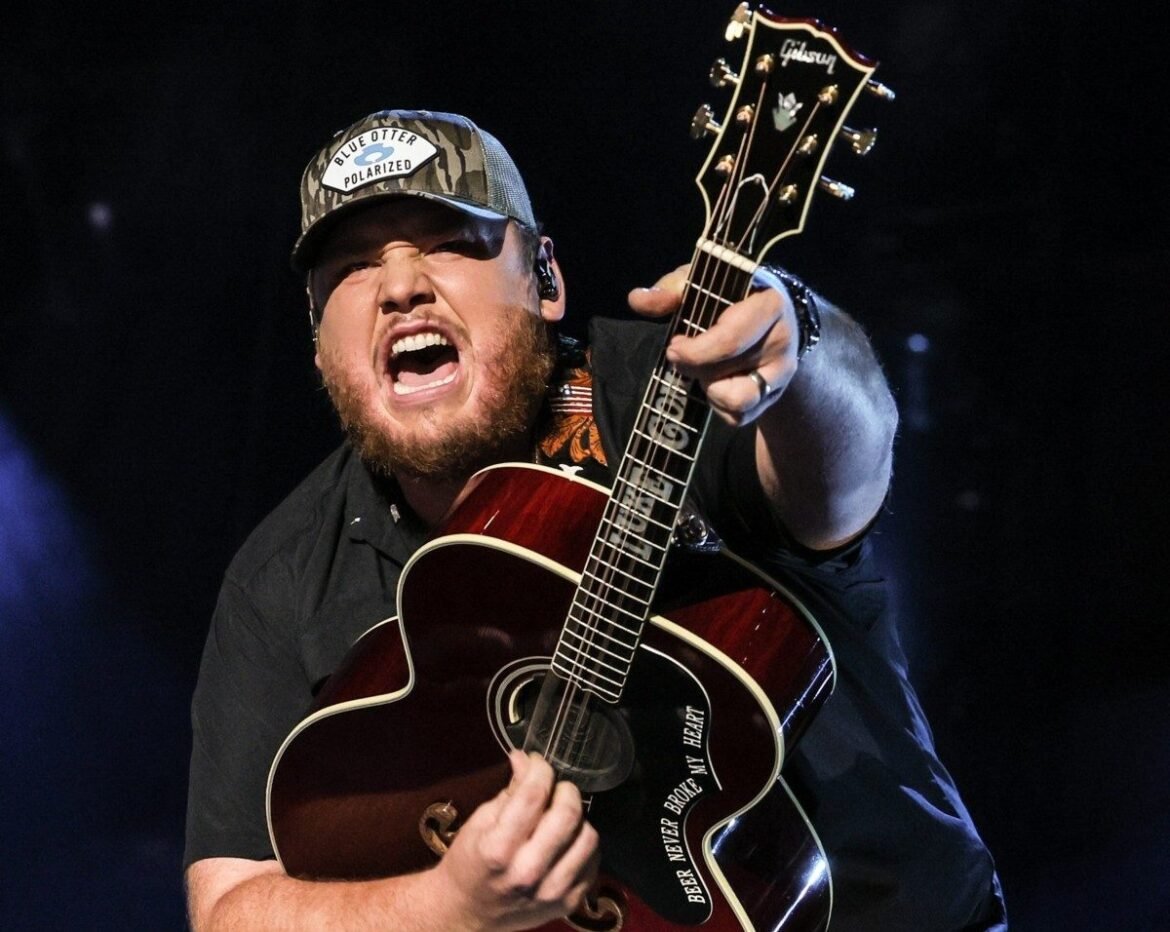 luke-combs-live-nation.jpg